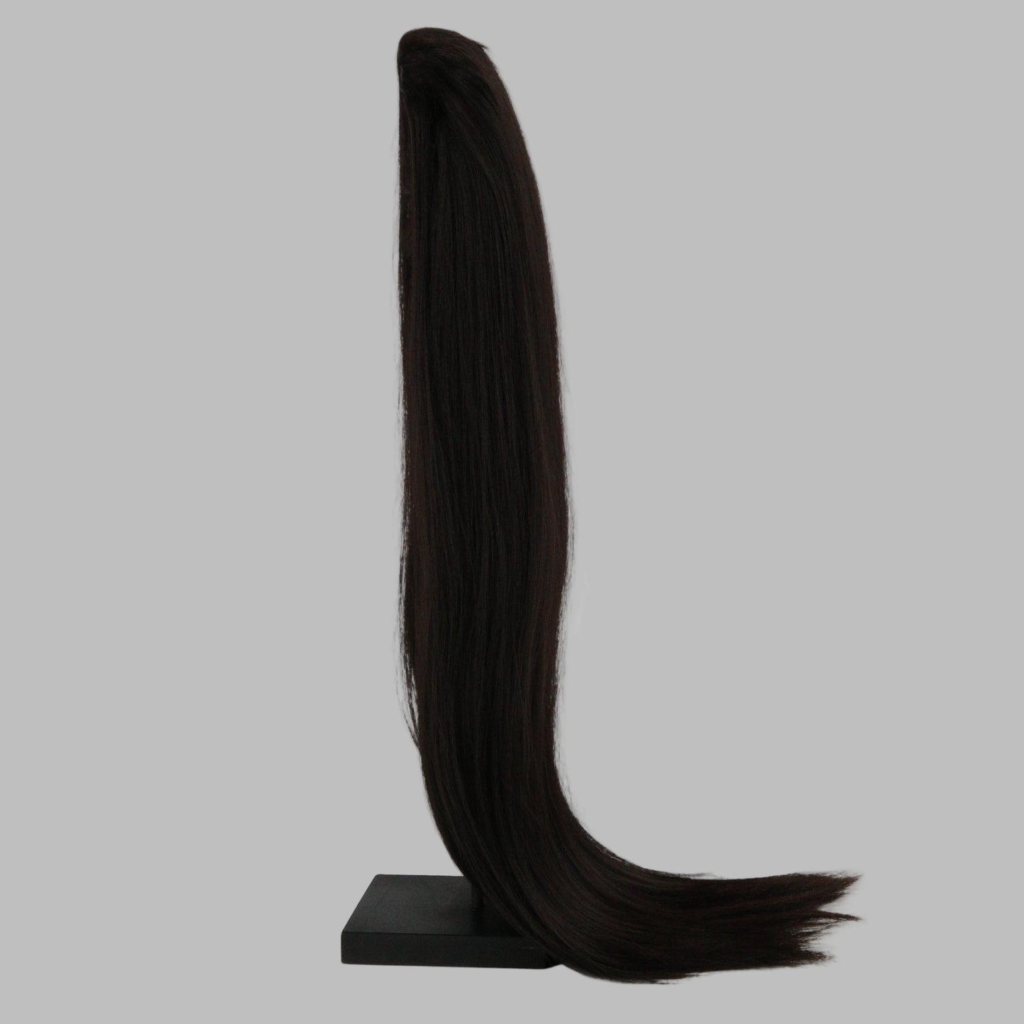 Lucy Pony Tail Synthetic Range 22inch Colour Natural
